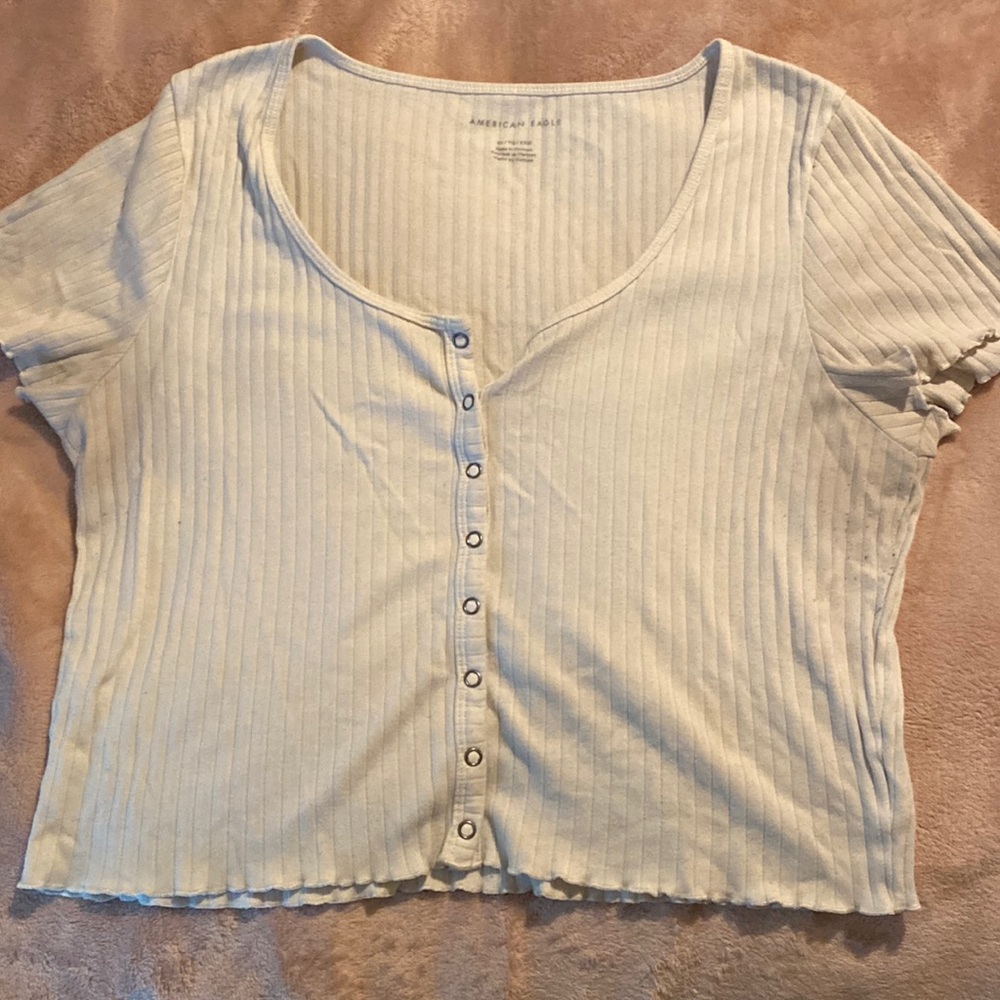 American Eagle White Ribbed Button Up Cropped Baby Tee Lettuce Edge